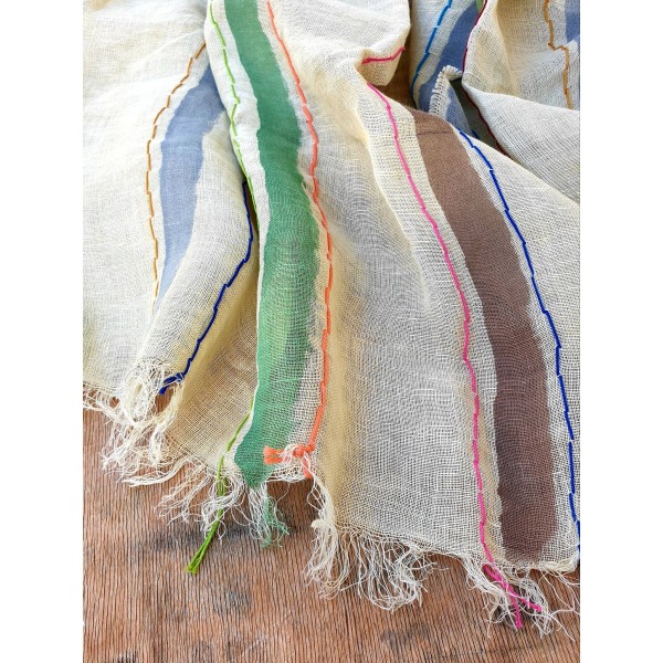 Exquisite J lino skara 